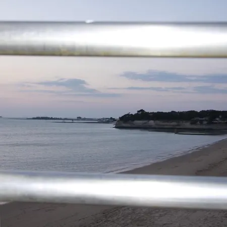 Petit nid à 50m de la plage au coeur de Fouras Extérieur photo